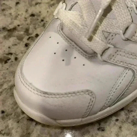 Kswiss Women’s size 8 - Picture 7 of 7